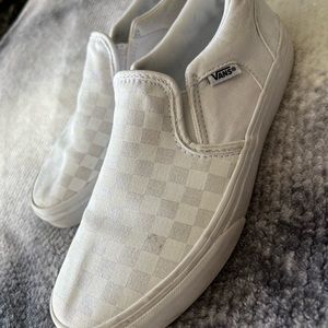 White checkered vans. Good condition. Youth size 5. Kid grew out of them